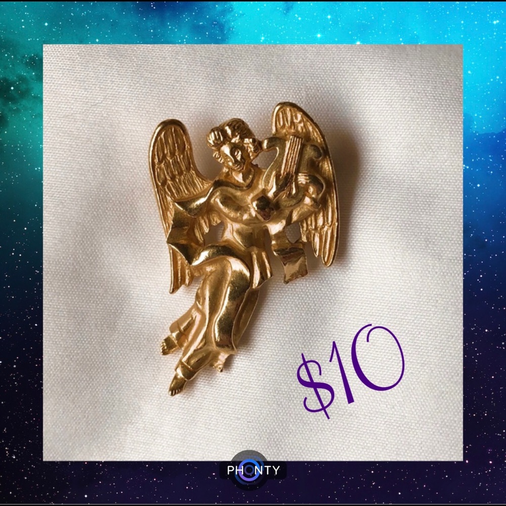 Gold Angel Brooch - Picture 1 of 3